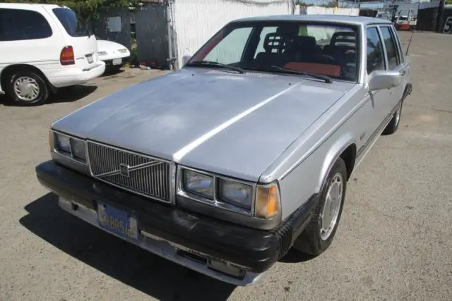 1986 volvo 760 turbocharged automatic 4 cylinder no reserve