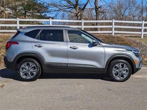 2024 kia seltos s in bristol, connecticut