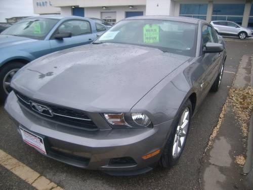 2010 ford mustang 2dr coupe v6 for sale in grand forks, north dakota