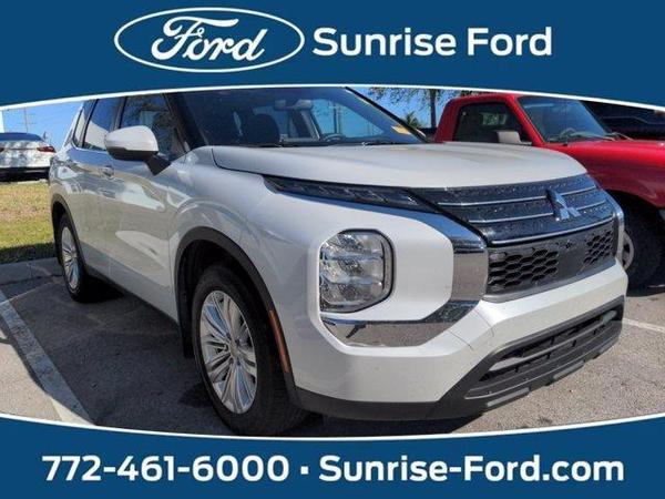 2022 mitsubishi outlander in fort pierce, florida