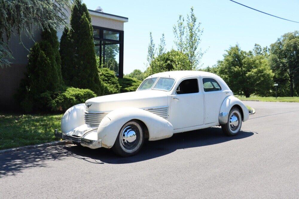 1936 cord westchester 810 westchester sedan white