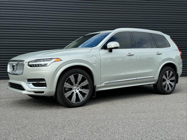 2022 volvo xc90 recharge plug-in hybrid t8 inscription 6 passenger