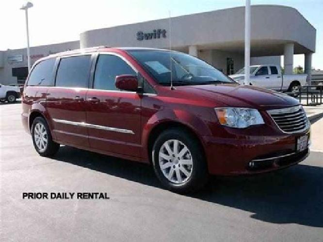 2013 chrysler town & country touring in davis, ca