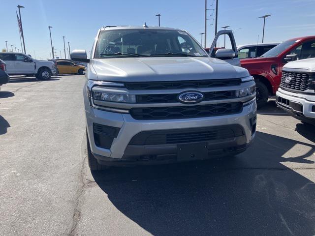 2023 ford expedition xlt