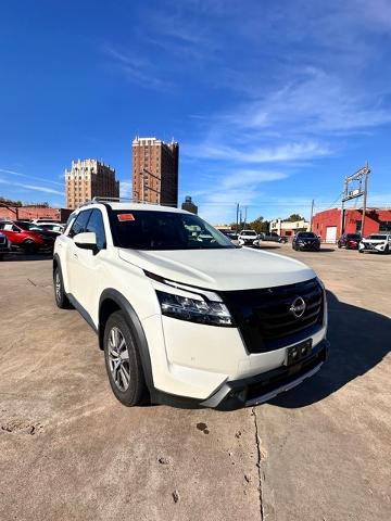 2023 nissan pathfinder sl