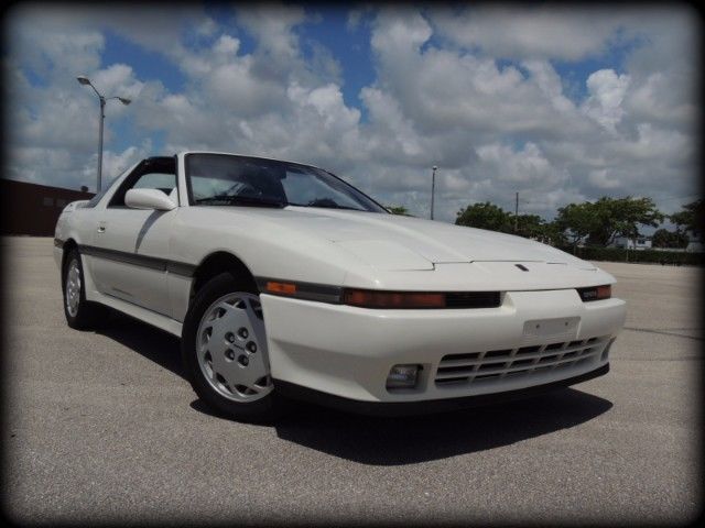 ***watch video*** fl, 1 owner, carfax certified, pearl white, time capsule car!