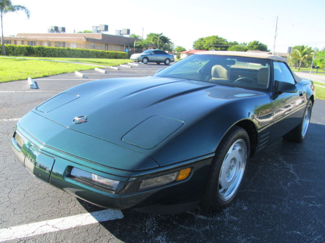 1992 chevrolet corvette convertible show room condition 7k miles like new l@@k!!