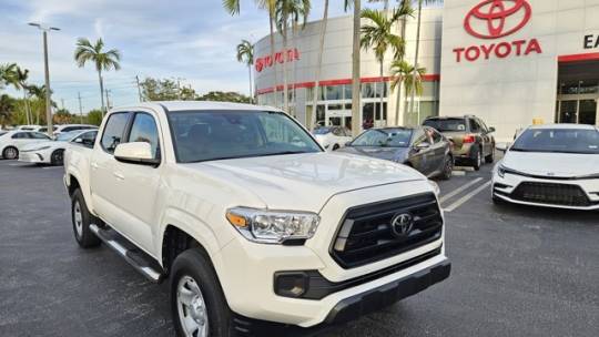 2022 toyota tacoma sr