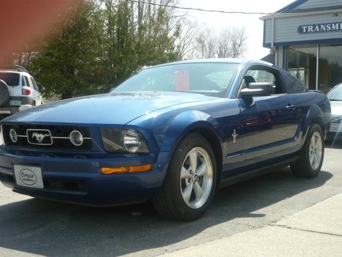 2007 ford mustang 2dr cpe deluxe financing available for sale in burlington, vermont