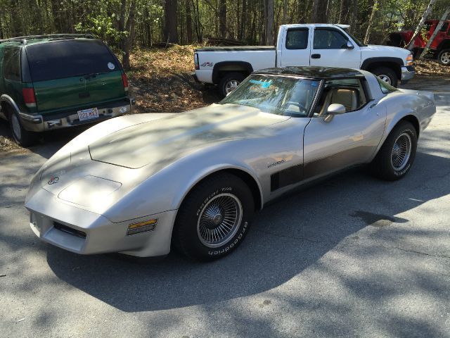 1982 chevrolet corvette coupe 49424 miles w/ t-tops limited edition model
