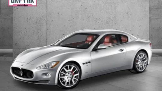 2011 maserati granturismo base