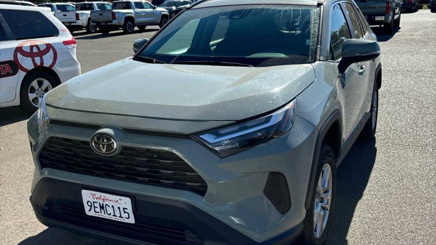 2023 toyota rav4 xle