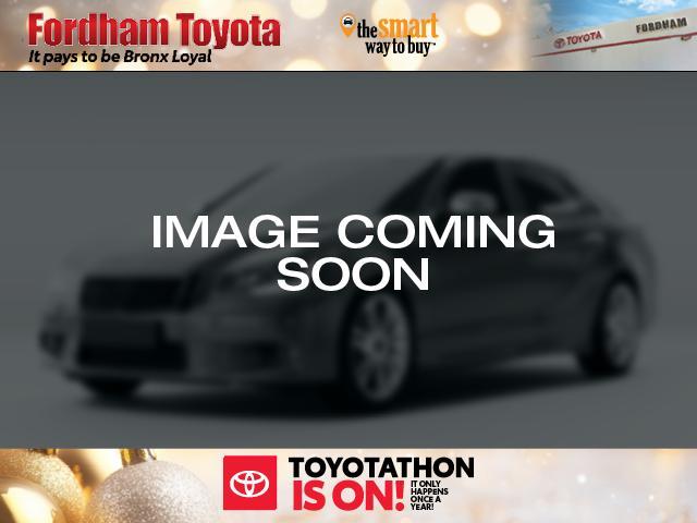 2021 toyota highlander t mulliner
