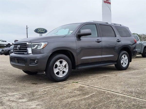 2018 toyota sequoia in northwoods, illinois
