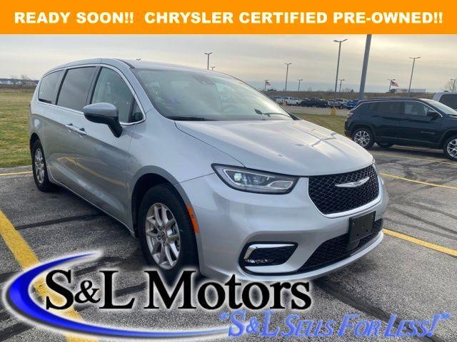 2023 chrysler pacifica touring-l
