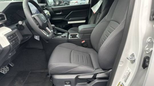new 2024 toyota tacoma trd sport double cab 5' bed 2wd automatic
