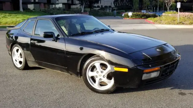 944 porsche turbo, 5 speed, runs good, 2.5l collector car