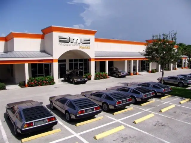 1981 delorean dmc automatic 2-door coupe