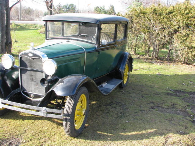 1931 green and black great driver runs and drives 3 speed manual classic!