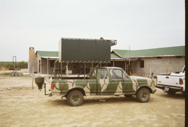 ford f-150 top drive hunting truck
