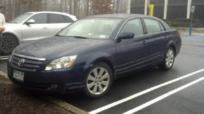 2006 toyota avalon xls - dark blue - auto - 87k miles in pleasantville, ny
