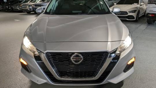2019 nissan altima s
