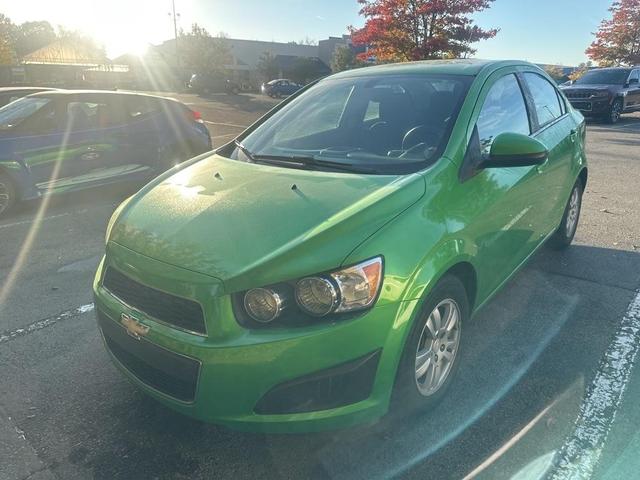 2016 chevrolet sonic lt