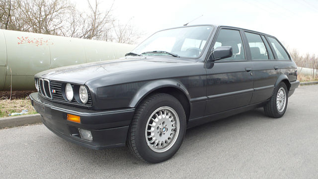 black e30 wagon touring rustfree and dentfree low 78k mls rare collector's