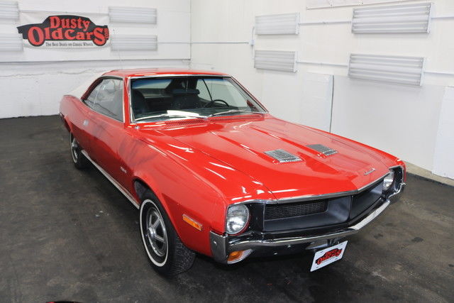 1970 red runs drives body int 304v8 3spd auto!