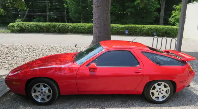 1989 porsche 928gt red/black 5 speed pristine one of the best out there