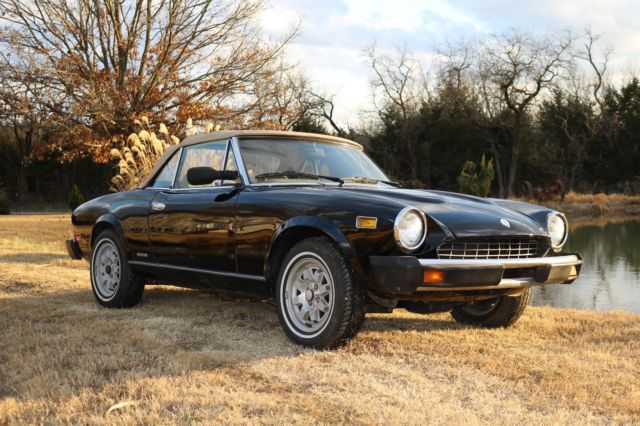 1984 fiat pininfarina azzurra spider