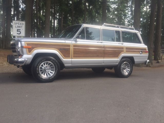 1990 jeep grand wagoneer extremely rare excellent condition low miles 83,000