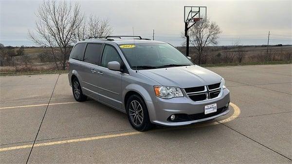 2017 dodge grand caravan in secaucus, new jersey