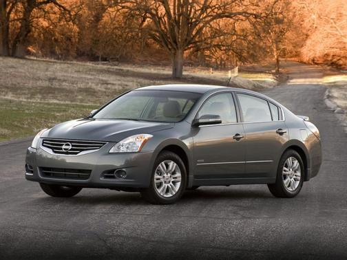 2010 nissan altima hybrid in co bluffs, iowa