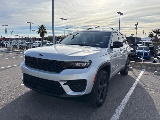 2024 jeep grand cherokee laredo