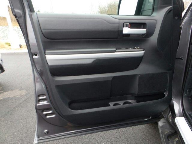 2018 toyota tundra limited 4x4 limited 4dr double cab pickup sb (5.7l v8 for sale in north kingstown, rhode island