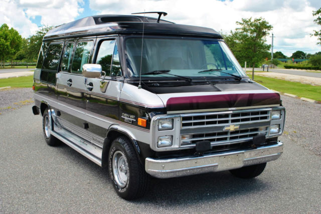 1988 chevrolet g20 sport van rockwood conversion only 83k actual miles!dual a/c