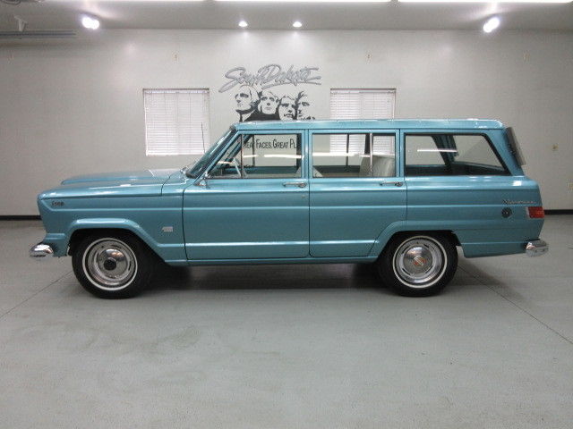 1965 jeep wagoneer