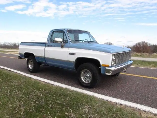 short bed! make offer! great truck! sounds great! healthy!