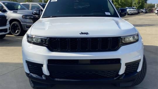 new 2024 jeep grand cherokee l altitude x rwd