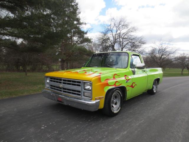 1983 chevy short box * show rod * kustom