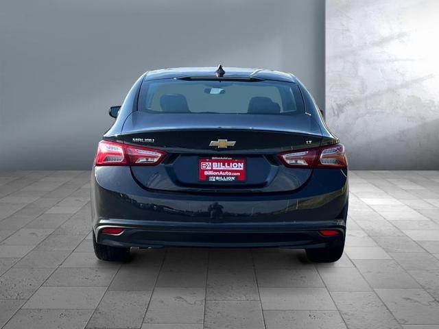 2022 chevrolet malibu lt