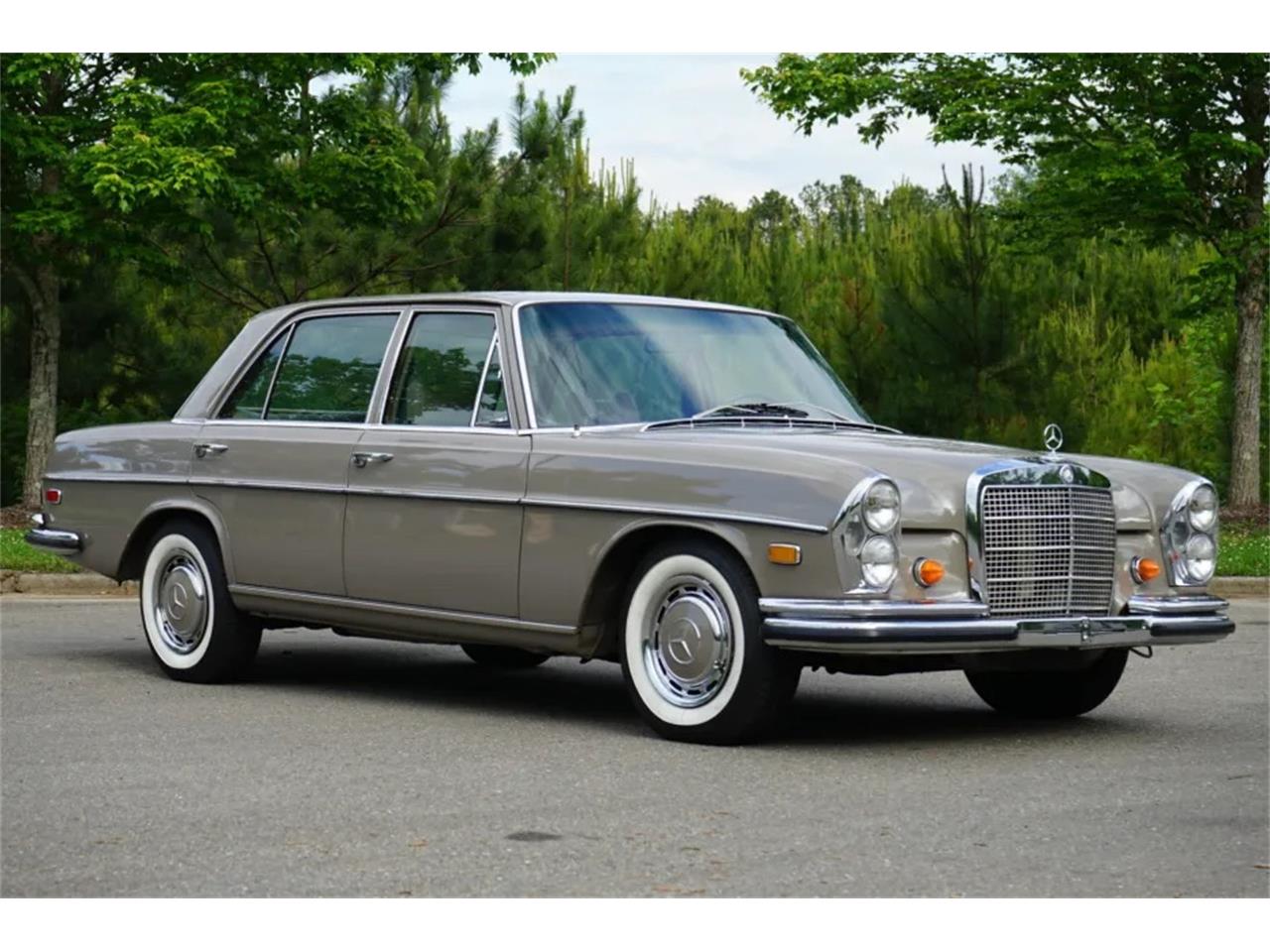 1969 mercedes-benz 280sel
