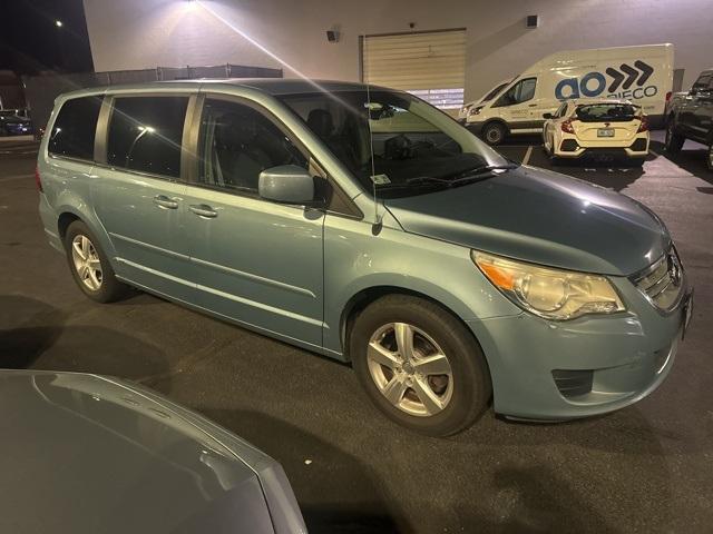 2010 volkswagen routan se