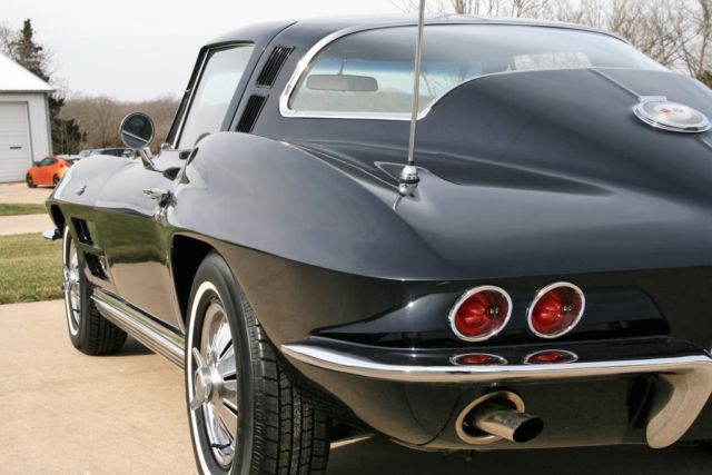 1964 corvette coupe extrtemely frame off restored #'s matching 300hp 4 speed