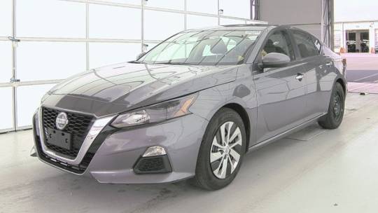 2022 nissan altima s