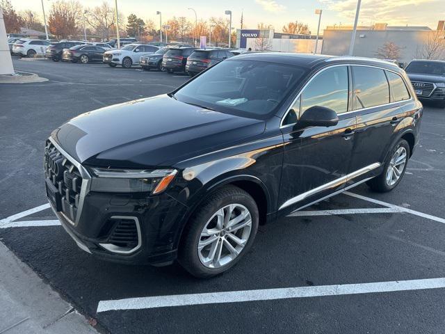 2025 audi q7 45 premium