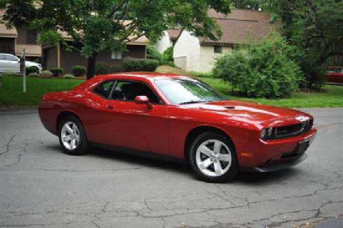 2010 dodge challenger se in albany, ny