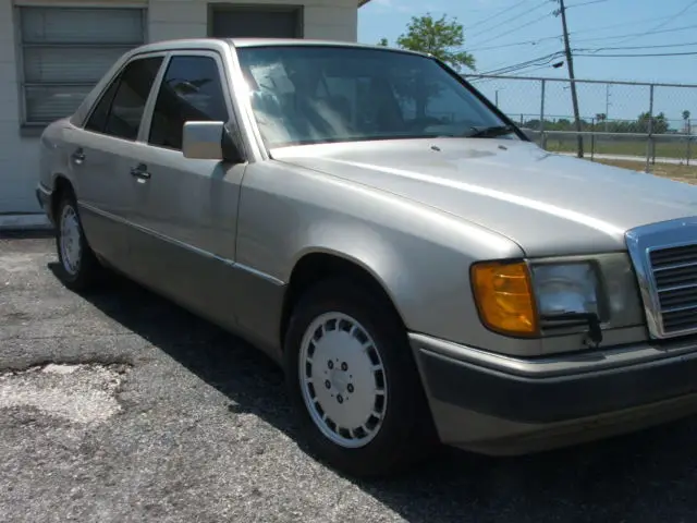 no reserve 1991 mercedes benz e300, low miles, very clean, florida