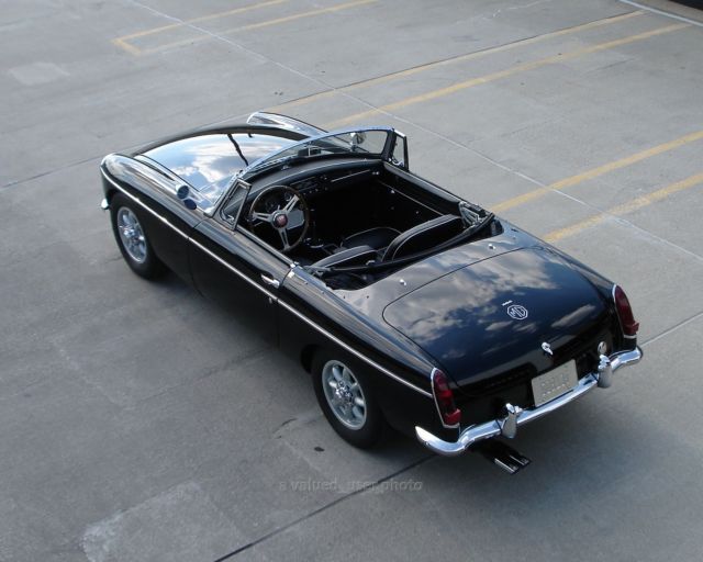 mgb roadster / rust-free / super clean / fully sorted / performance equipment